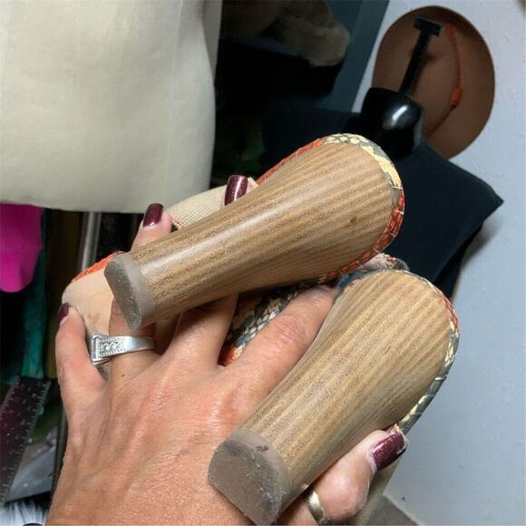 2439. Tracy Reese Plenty Annie Slingback Heels 7.5 - Picture 5 of 10